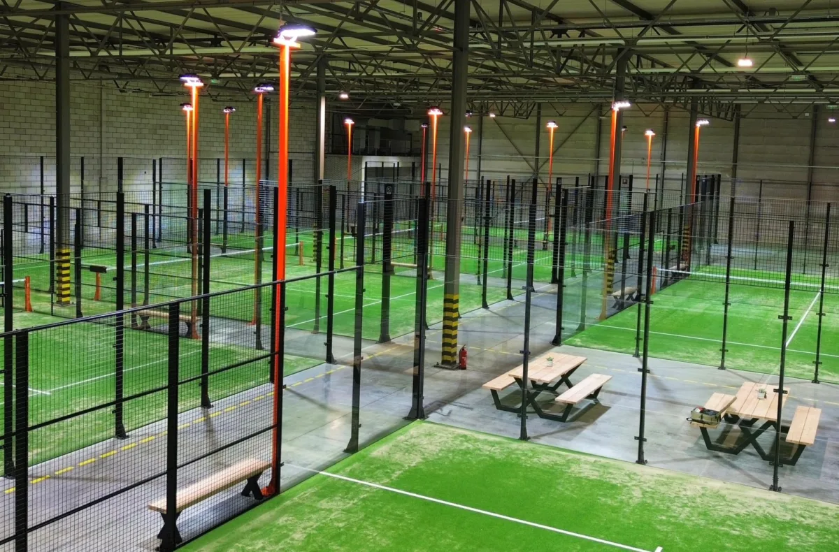 Home &bull; VEEM PADEL - Zakelijk - Dé Padelclub in hartje Drachten